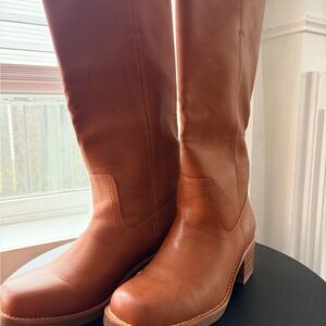 FRYE AND CO. Tan Leather Tall Boots
